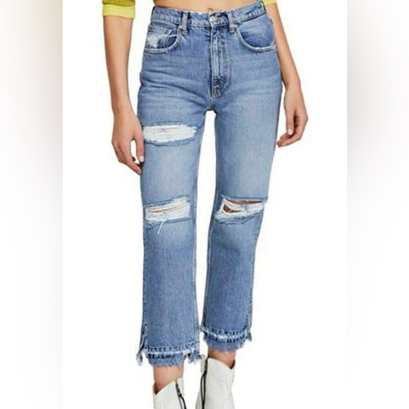 We The Free Lita Light Wash Distressed High Rise Slim Leg Jeans - Picture 5 of 15